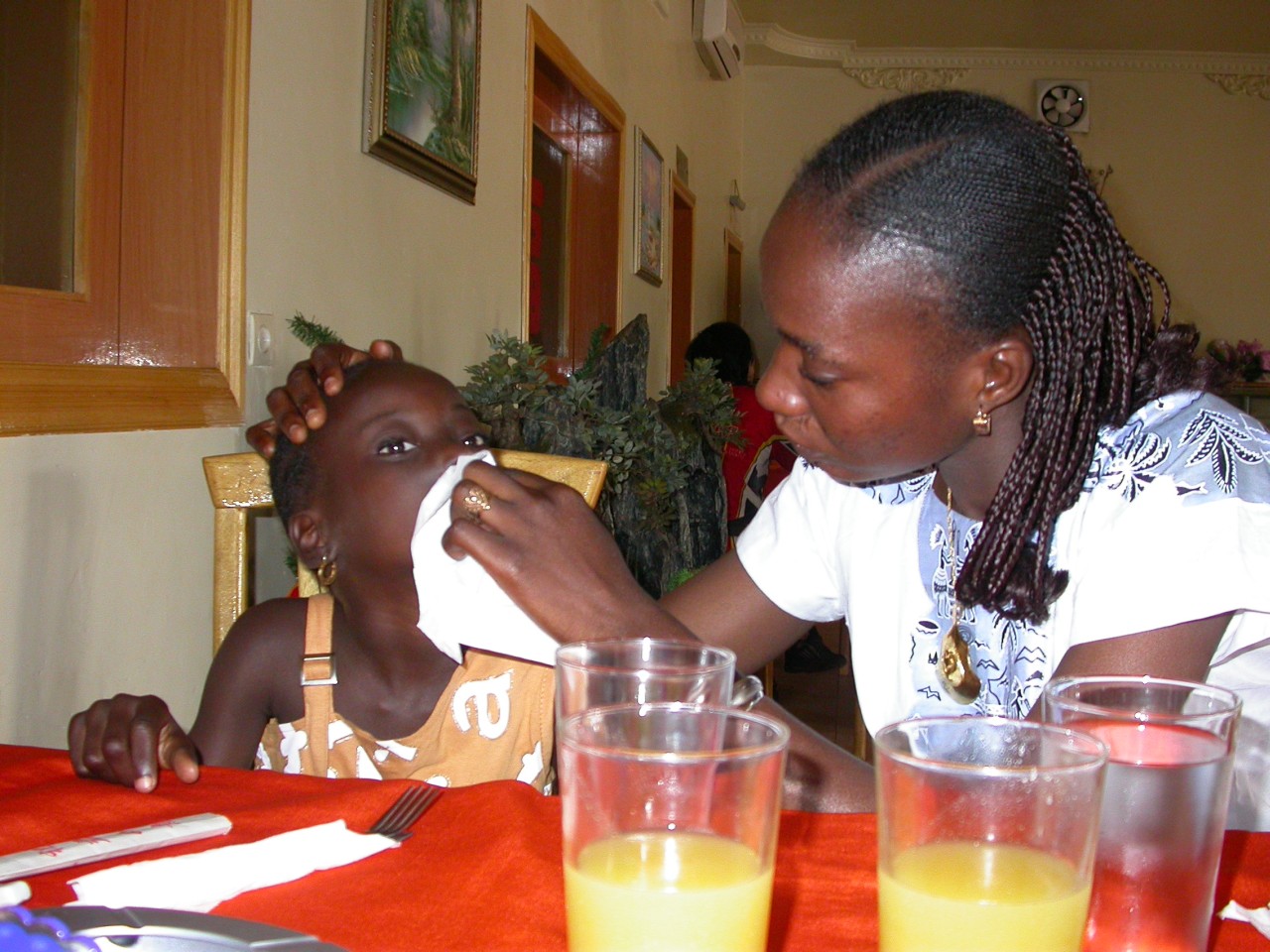 12 - Avec Fanta au restaurant chinois 01.jpg
